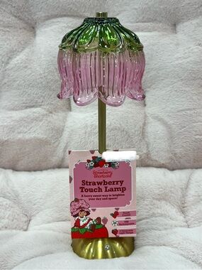 Strawberry Shortcake PINK Touch Lamp
